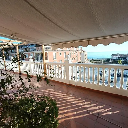 Lovely Penthouse In Front Of The With Free Parking Apartment