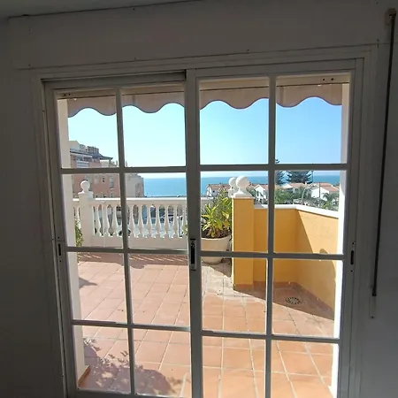 Lovely Penthouse In Front Of The With Free Parking *
