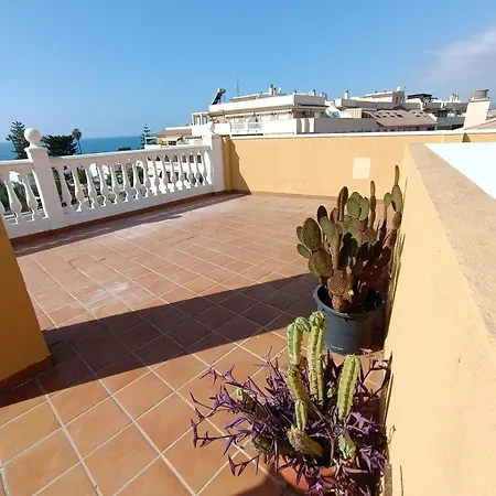 Lovely Penthouse In Front Of The With Free Parking * Malaga