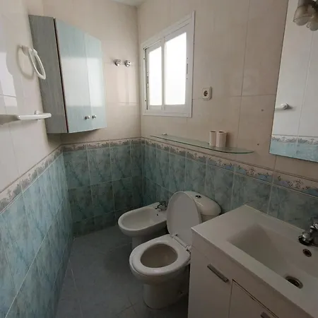 Lovely Penthouse In Front Of The With Free Parking Apartment *